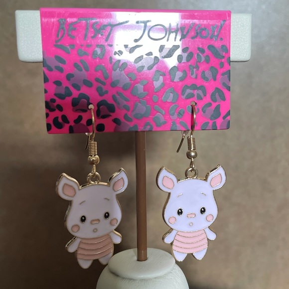 Betsey Johnson Whimsical Pig Dangle Earrings NWT - Picture 2 of 6